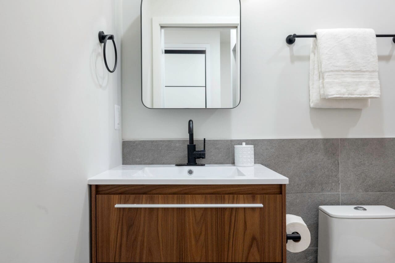 Building Photo - 771 18th St NE