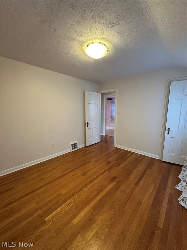 Building Photo - 1579 Laclede Rd