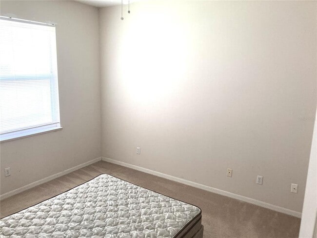 Building Photo - 8837 Oak Landings Ct
