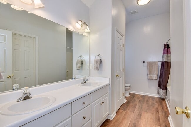 Building Photo - 660 Butler Springs Cir