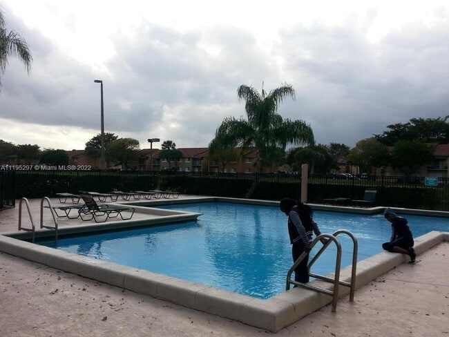 Building Photo - 1198 Lake Terry Dr