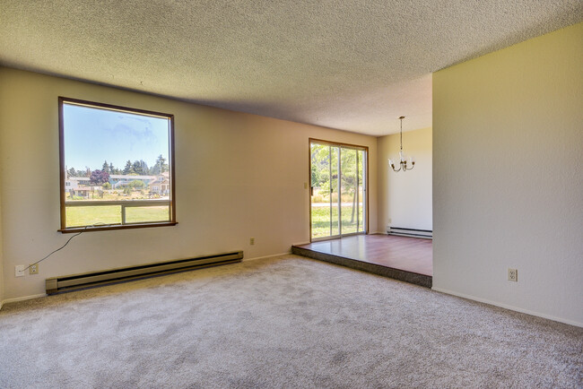 Building Photo - 3 Bedroom Rambler in heart of Coupeville