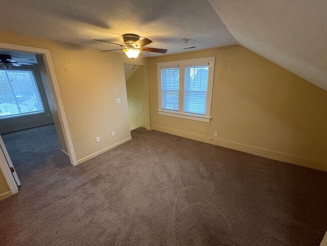 Building Photo - 4145 Randolph St