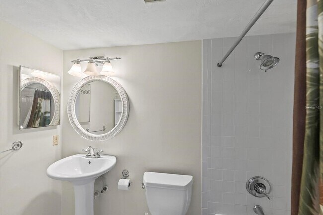 Building Photo - 3600 S Ocean Shore Blvd