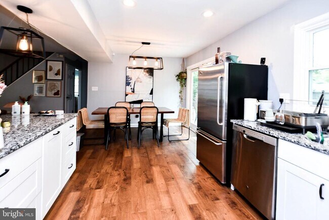 Building Photo - 4105 Yardley Ct