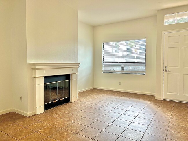 Building Photo - Updated 2-Bedroom 3 Bathroom Pasadena Town...
