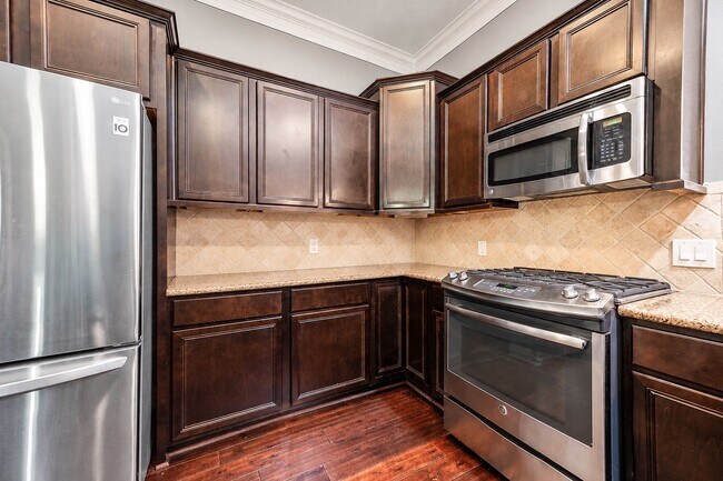 Building Photo - 5516 Kiam St