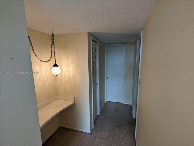 Building Photo - 2600 S Course Dr