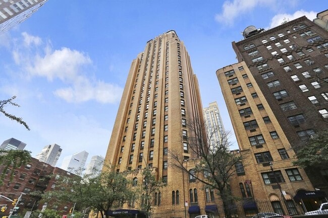 Building Photo - 3 Mitchell Pl