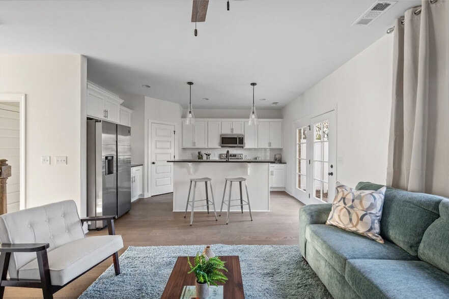 Building Photo - 3319 Old Hickory Blvd