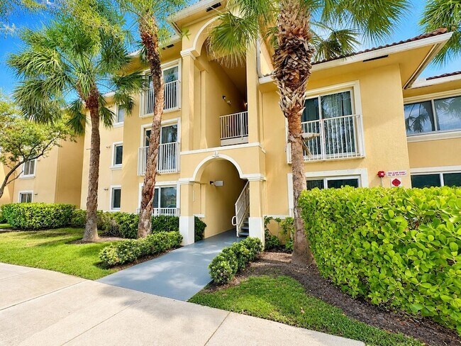 Building Photo - 9905 Westwood Dr