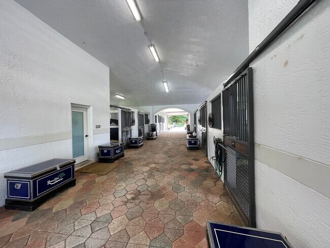 Building Photo - 14372 Equestrian Way