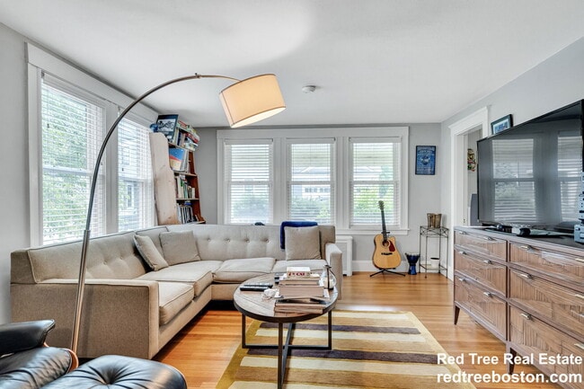 Primary Photo - 9 Keefe Ave