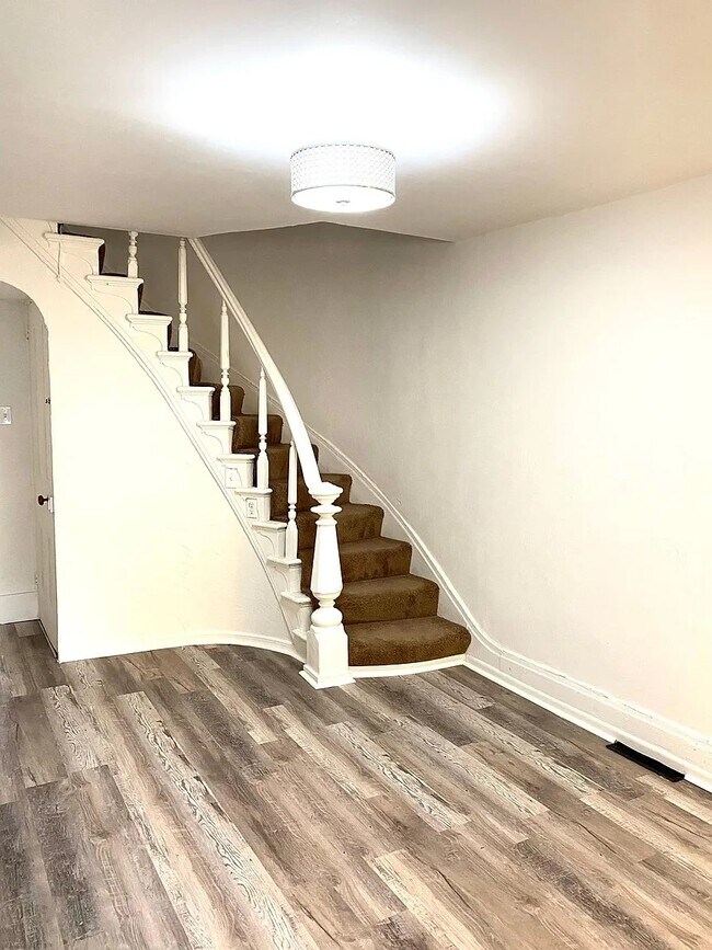 dining room - 136 44th St