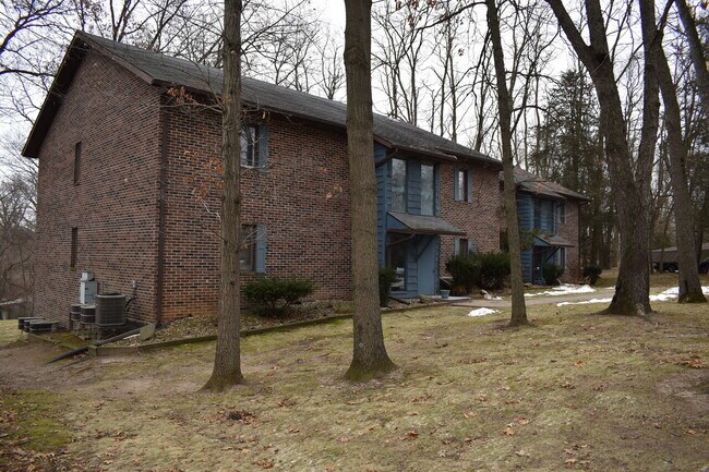 Building Photo - Woodlands