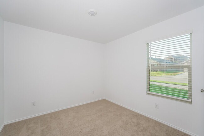 Building Photo - 8413 High Robin Ave