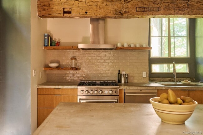 Building Photo - 1883-1213 NY-213