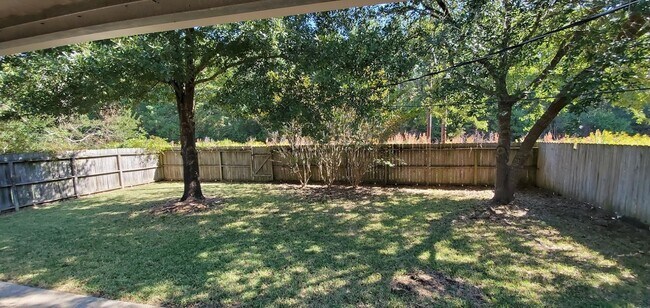 Building Photo - 1207 Toby Ln