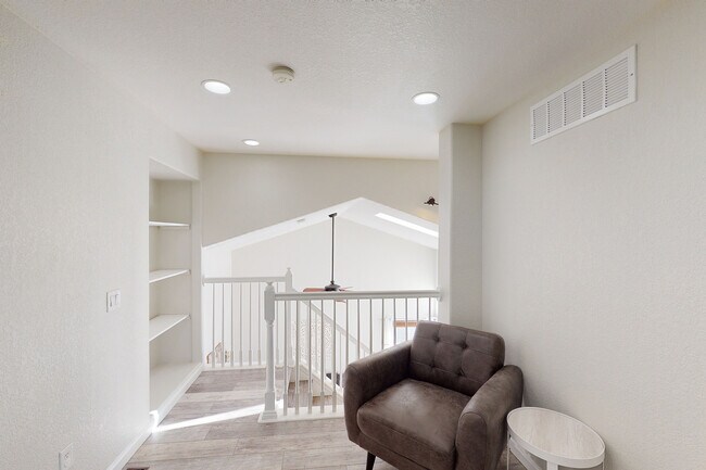 Building Photo - 15955 Golden Eye Ct