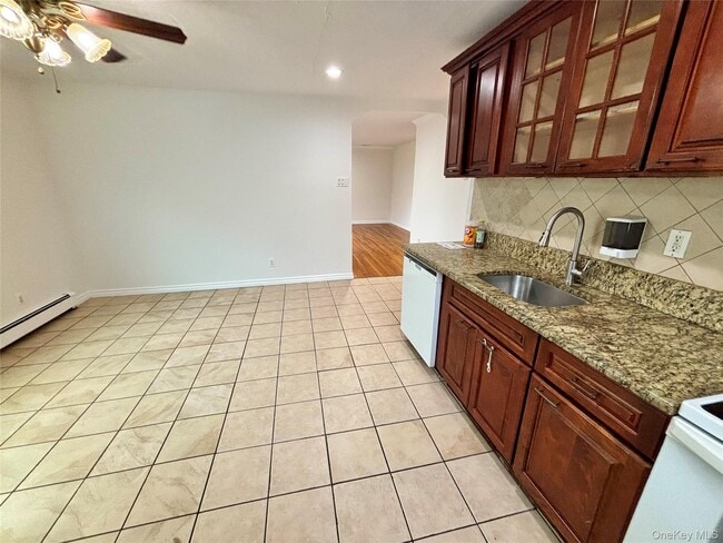 Building Photo - 445 Madison Ave