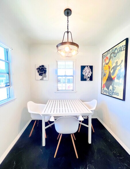 Building Photo - 9101 La Salle Ave