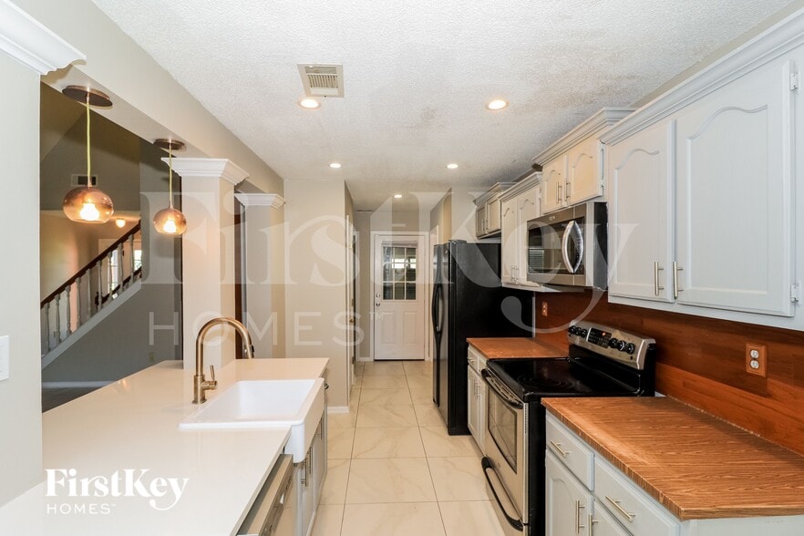 Building Photo - 1004 Appling Meadow Dr