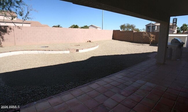 Building Photo - 12710 W Earll Dr