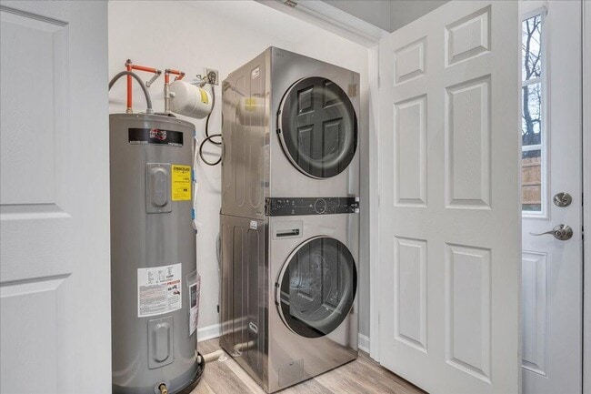 Building Photo - BRAND NEW HOME- 2 Bedroom off Orange Ave