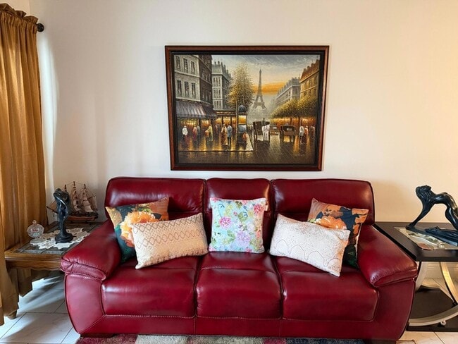 Building Photo - 502 Davis Rd