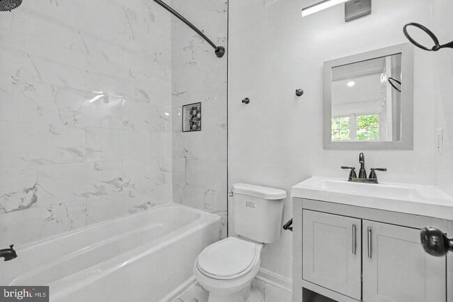 Building Photo - 13803 Laura Ratcliff Ct