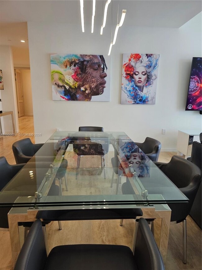 Building Photo - 1000 Brickell Plaza