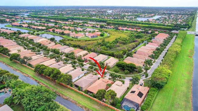 Building Photo - 9925 Via Elegante