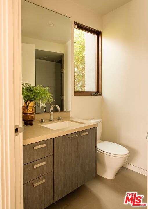 Building Photo - 3218 Maplewood Ave