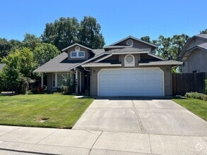 Building Photo - Spacious & Stylish 4-Bed Home in Prime Sto...