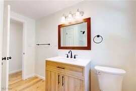 Building Photo - 704 Douglas Ave