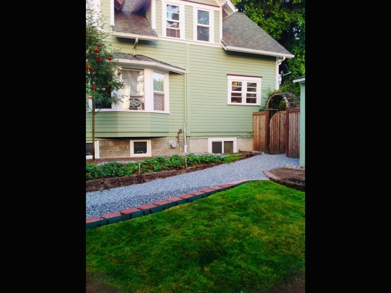 Building Photo - 324 E Highland Ave