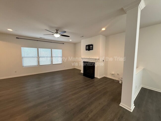 Building Photo - 4670 Wesmar Ct