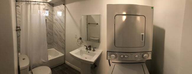 Building Photo - Newly Remodeled 2 Br 1 Ba Addition Perched...