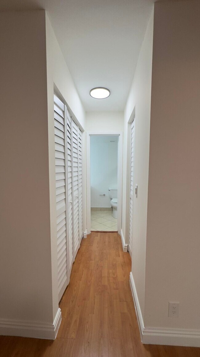 Building Photo - 2821 NE 163rd St