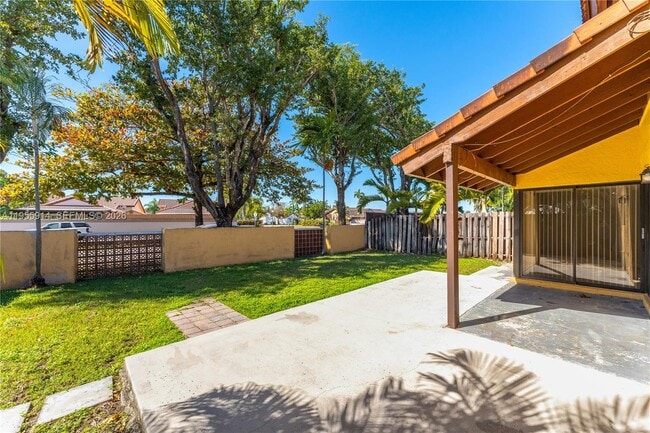 Building Photo - 6114 SW 127th Pl