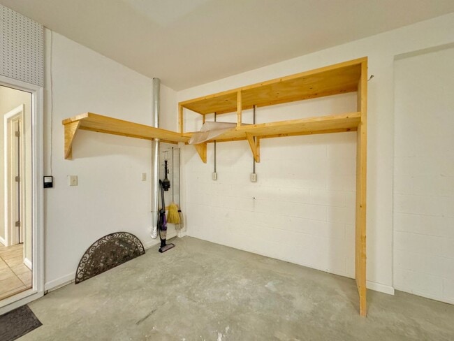 Building Photo - Beaver Creek 3 Bedroom/2 Bathroom Condo