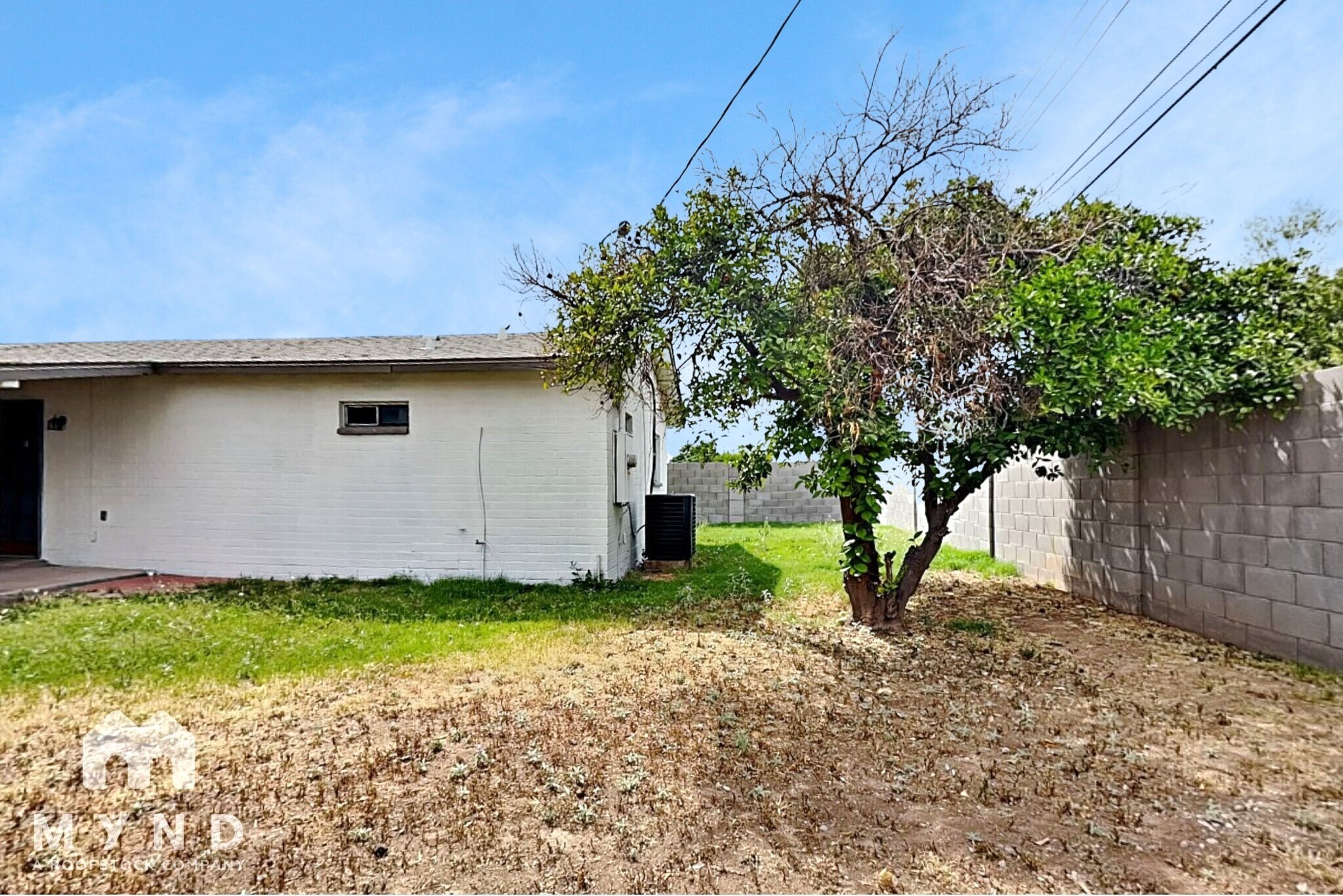 Building Photo - 10948 W 4th St