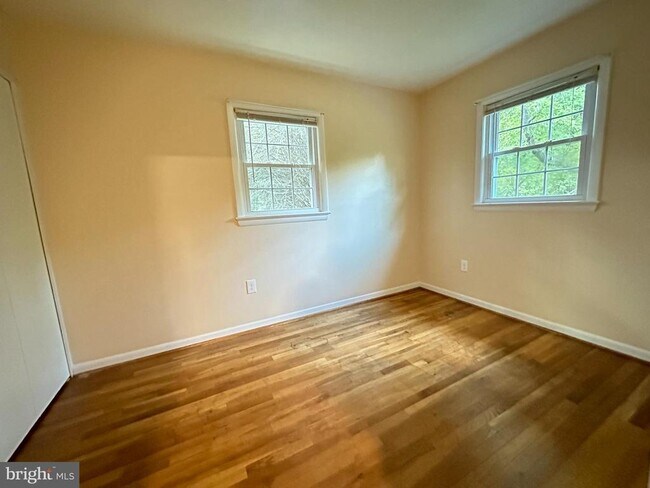 Building Photo - 7432 Berwick Ct