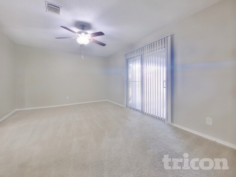 Building Photo - 902 Lanell St