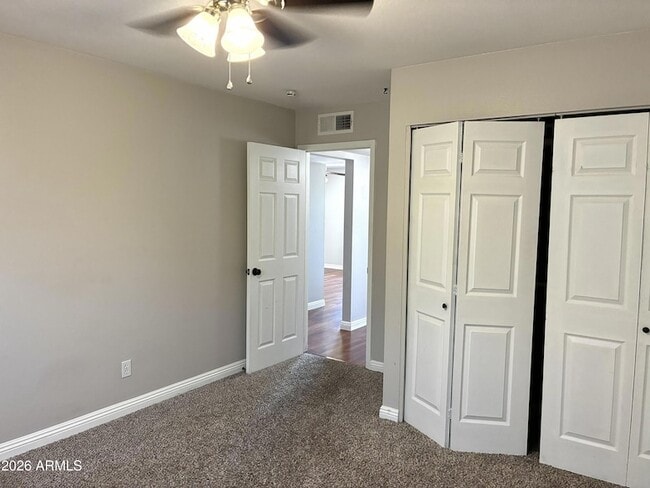 Building Photo - 523 E Malibu Dr