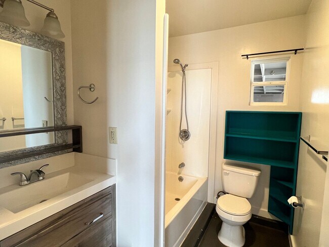Building Photo - 3 Bedroom Home with Attached Apartment in Waikoloa Village