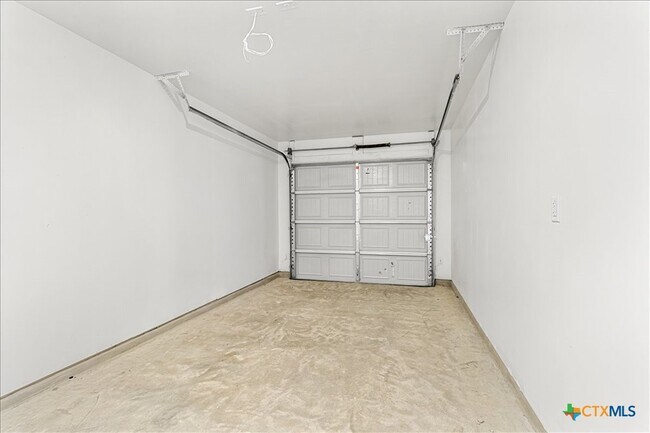 Building Photo - 1242 Lehmann Dr