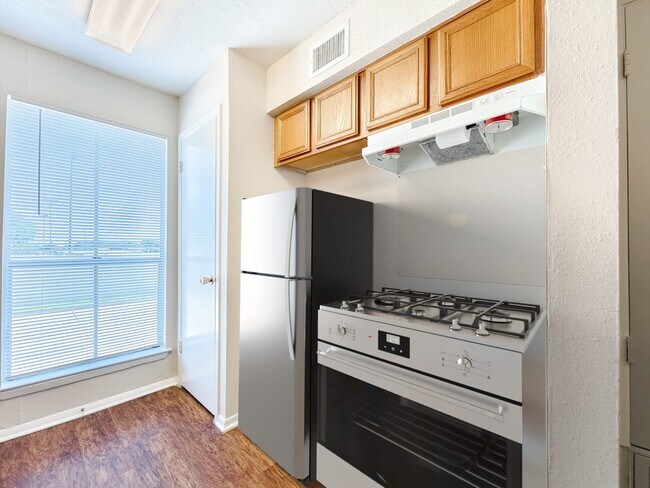 Building Photo - 4400 W Airport Blvd