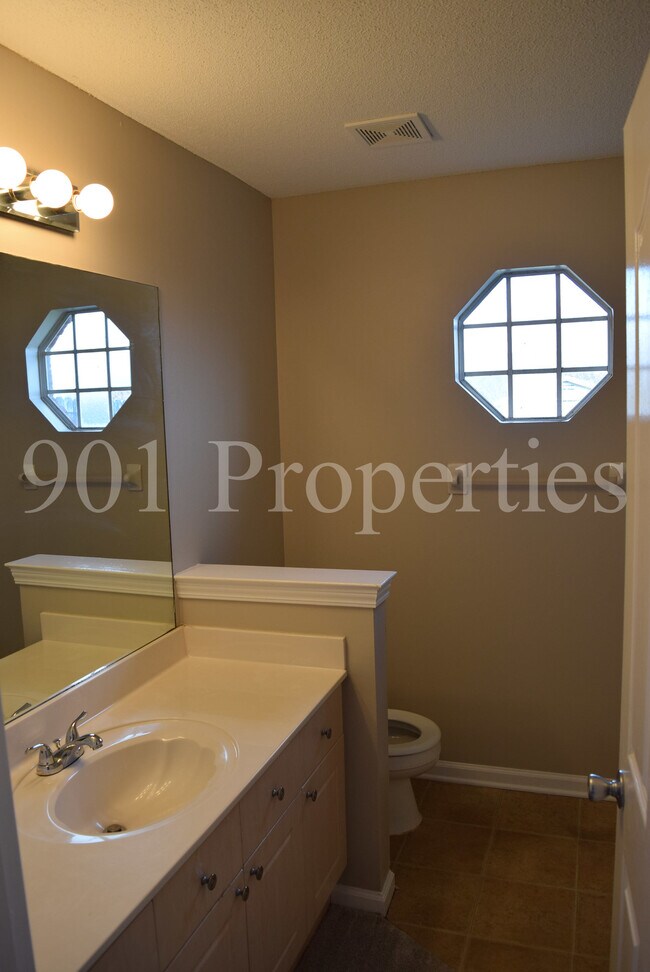 Building Photo - 6840 Wrigley Dr