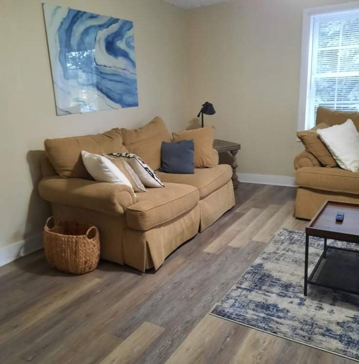 Building Photo - 761 King St